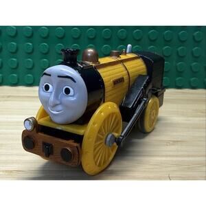 THOMAS Train & Friends Stephen Rocket Motorized Trackmaster 2012 Yellow